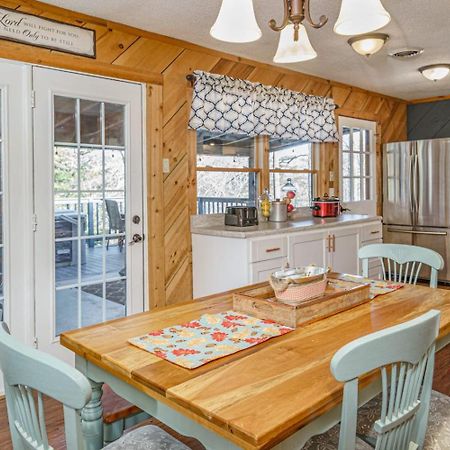 פיג'ן פורג' Wooded Bliss Hot Tub Single Level Cabin With No Steps Rocking Chairs And Wooded Views מראה חיצוני תמונה