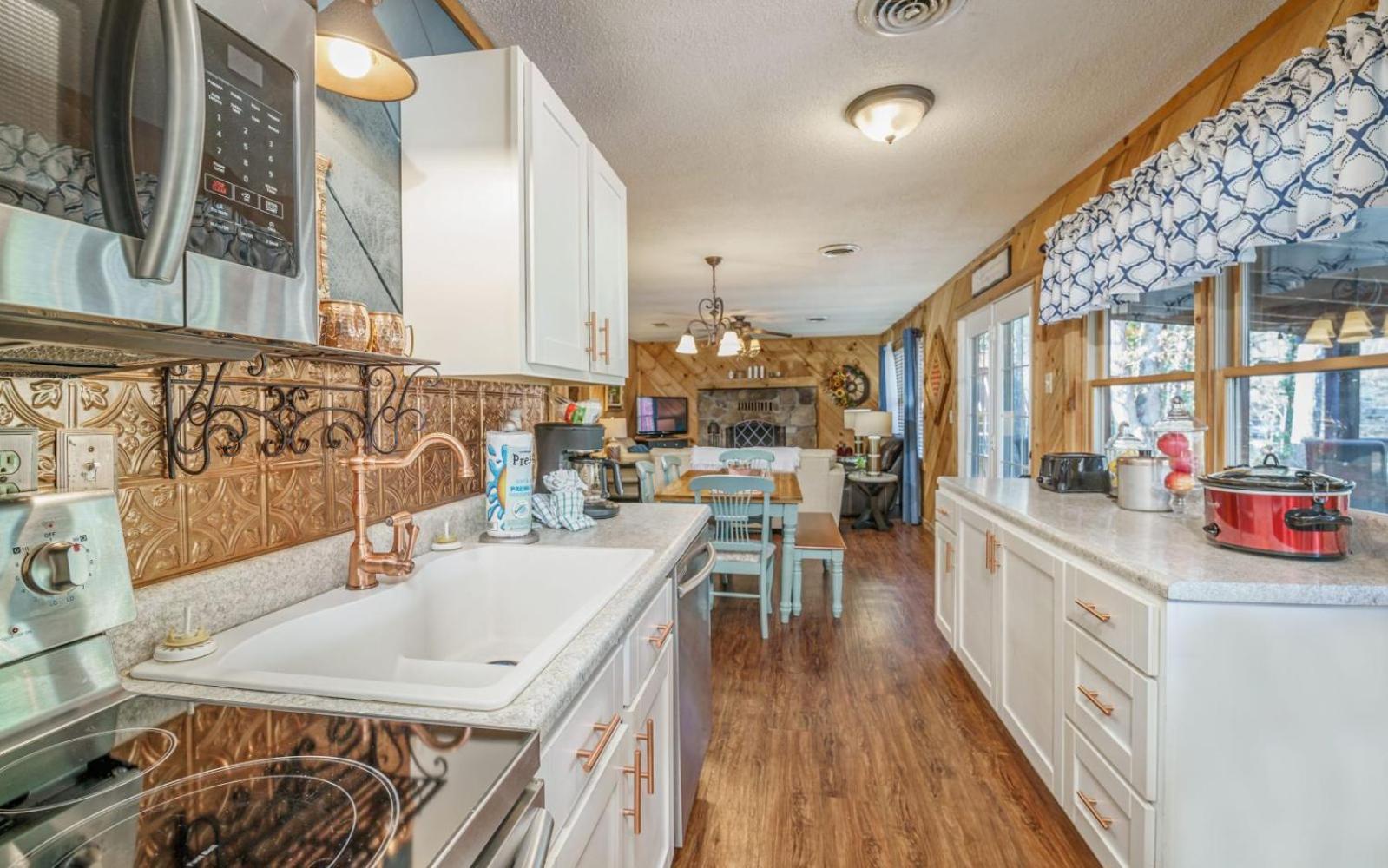 פיג'ן פורג' Wooded Bliss Hot Tub Single Level Cabin With No Steps Rocking Chairs And Wooded Views מראה חיצוני תמונה